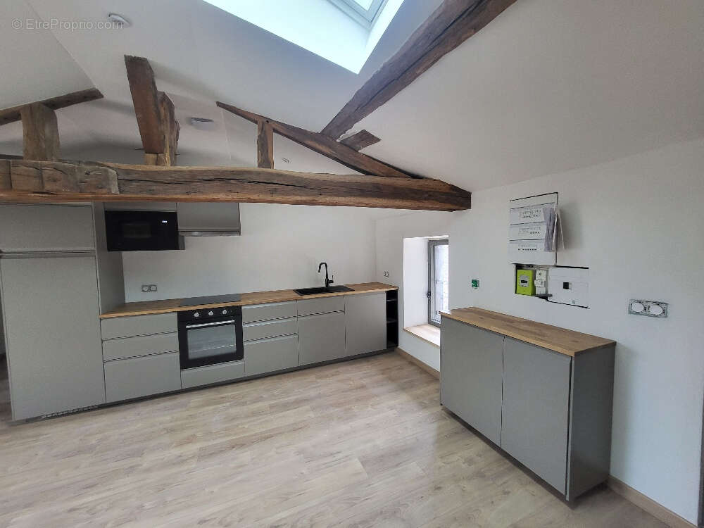 Appartement à CHATILLON-SUR-CHALARONNE