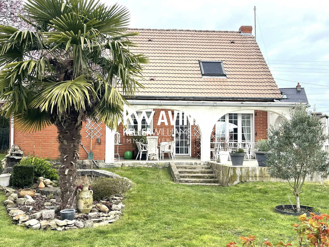 Maison à VIEUX-CONDE