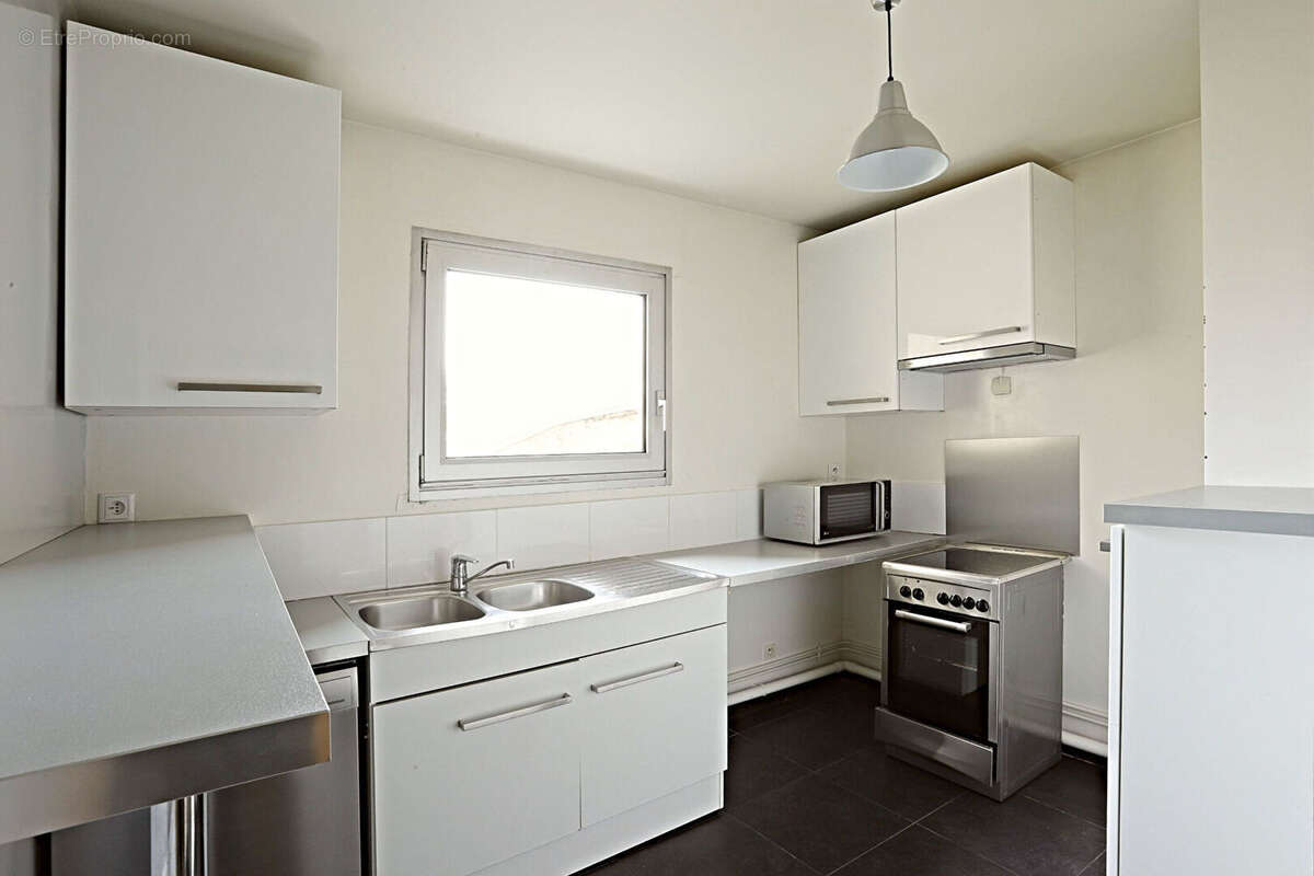 Appartement à PARIS-14E