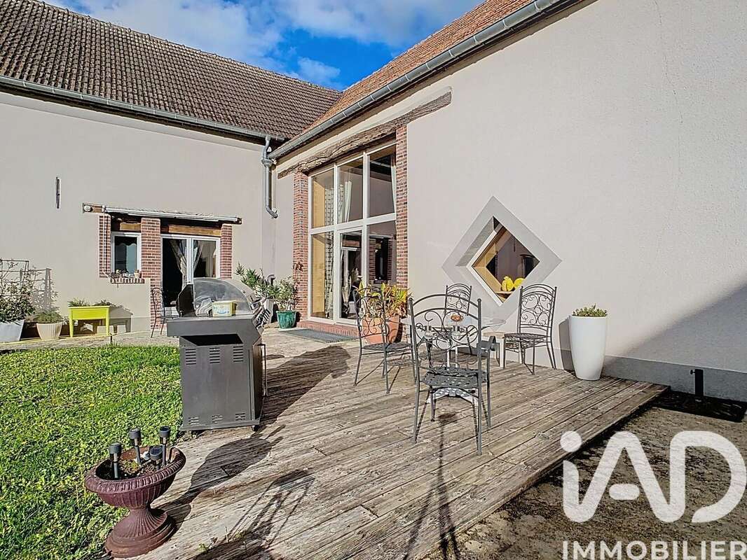 Maison 325 m² à Baudement  - photo 4