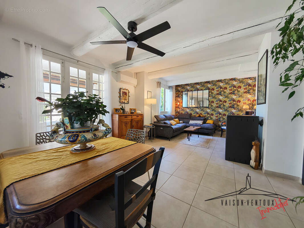 Maison à VAISON-LA-ROMAINE