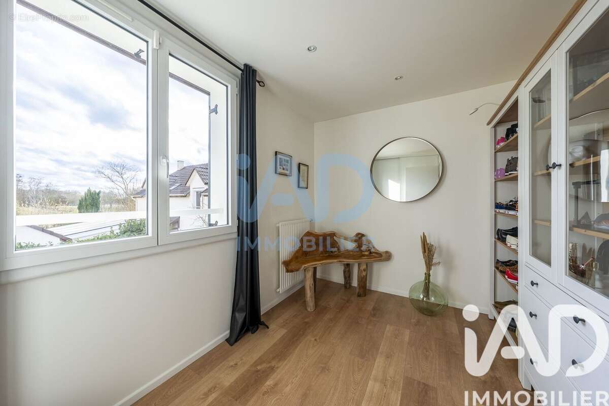 Photo 8 - Maison à LIEUSAINT