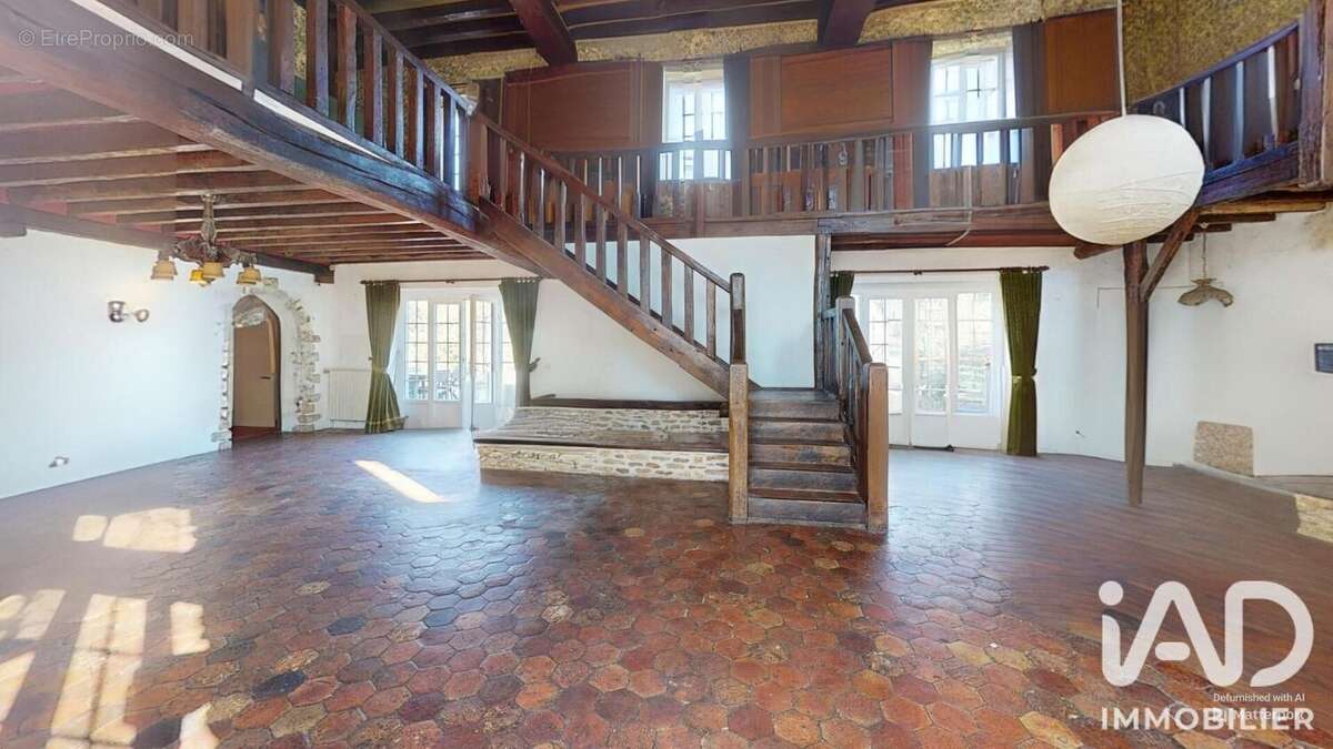 Maison 300 m² à Blandy  - photo 2
