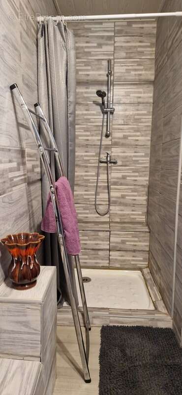 Maison à DECAZEVILLE