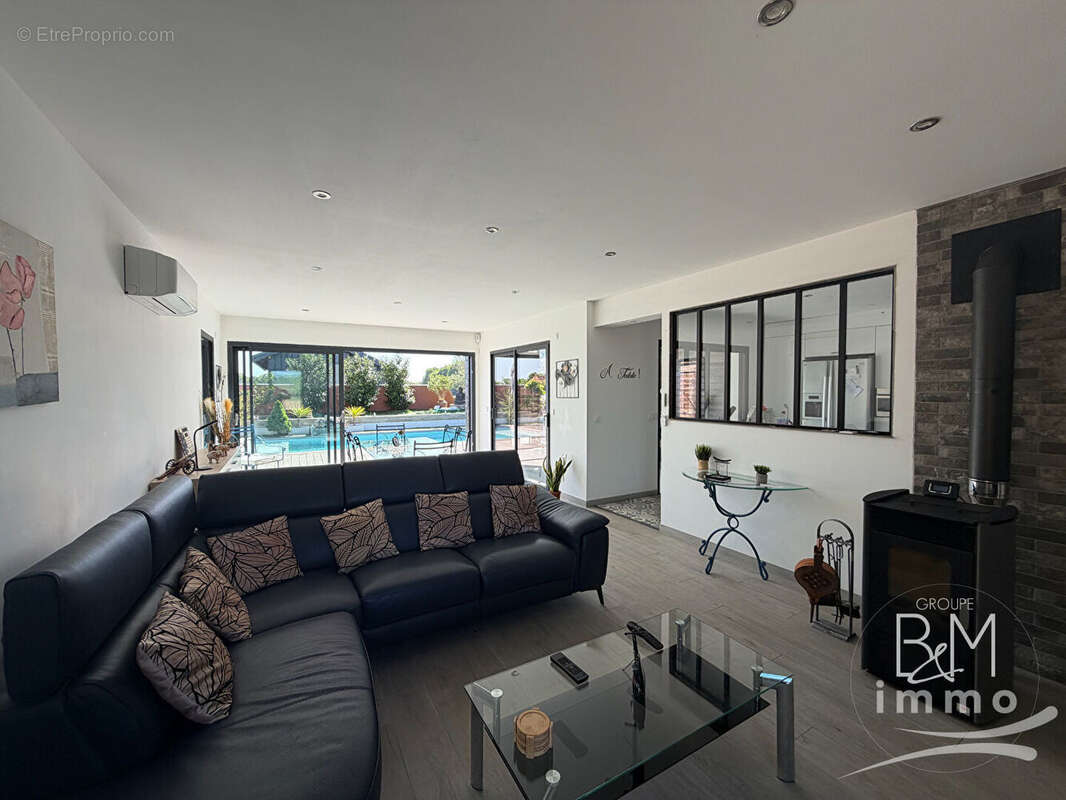 Maison à SAINT-GEOURS-DE-MAREMNE