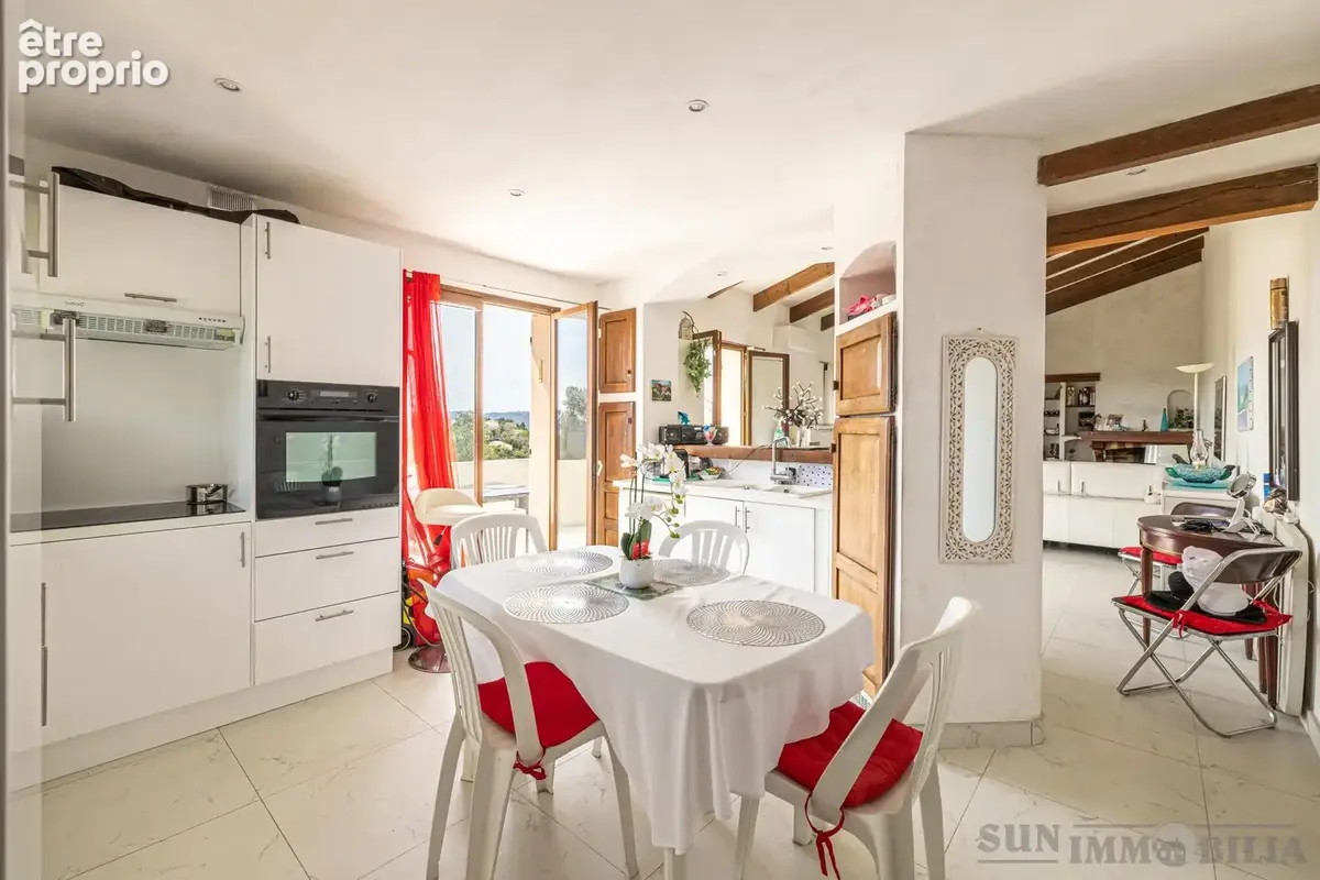 Maison 6 pièces 149 m² à vendre à Cagnes-Sur-Mer (06800) - photo 8