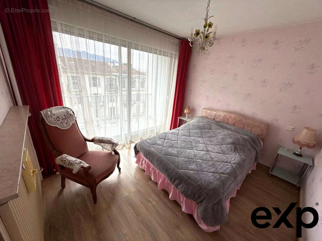 Appartement à AIX-LES-BAINS