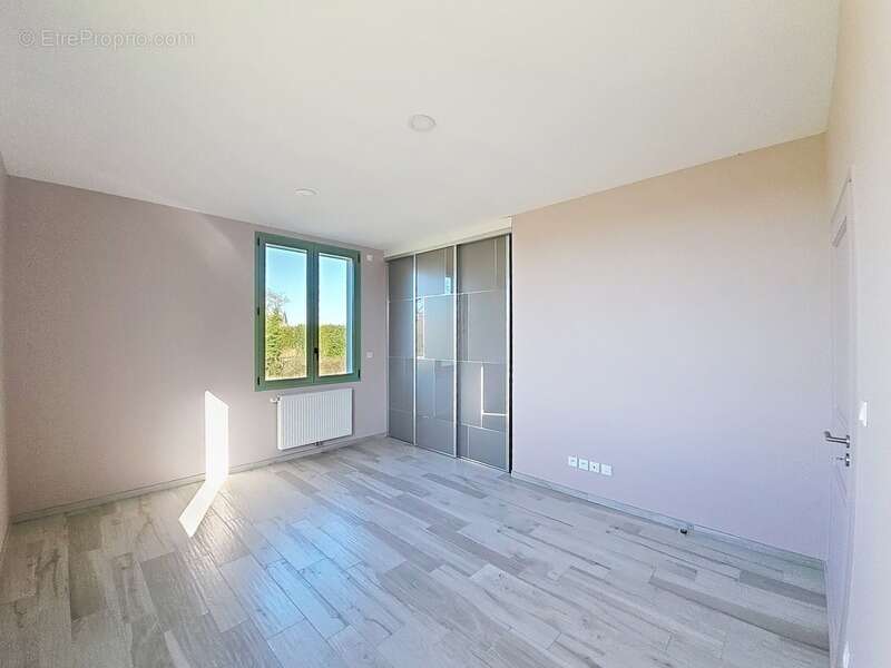 Maison à CHASSEMY