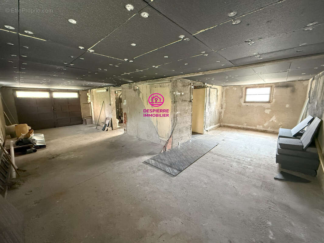 Maison à LE PEAGE-DE-ROUSSILLON