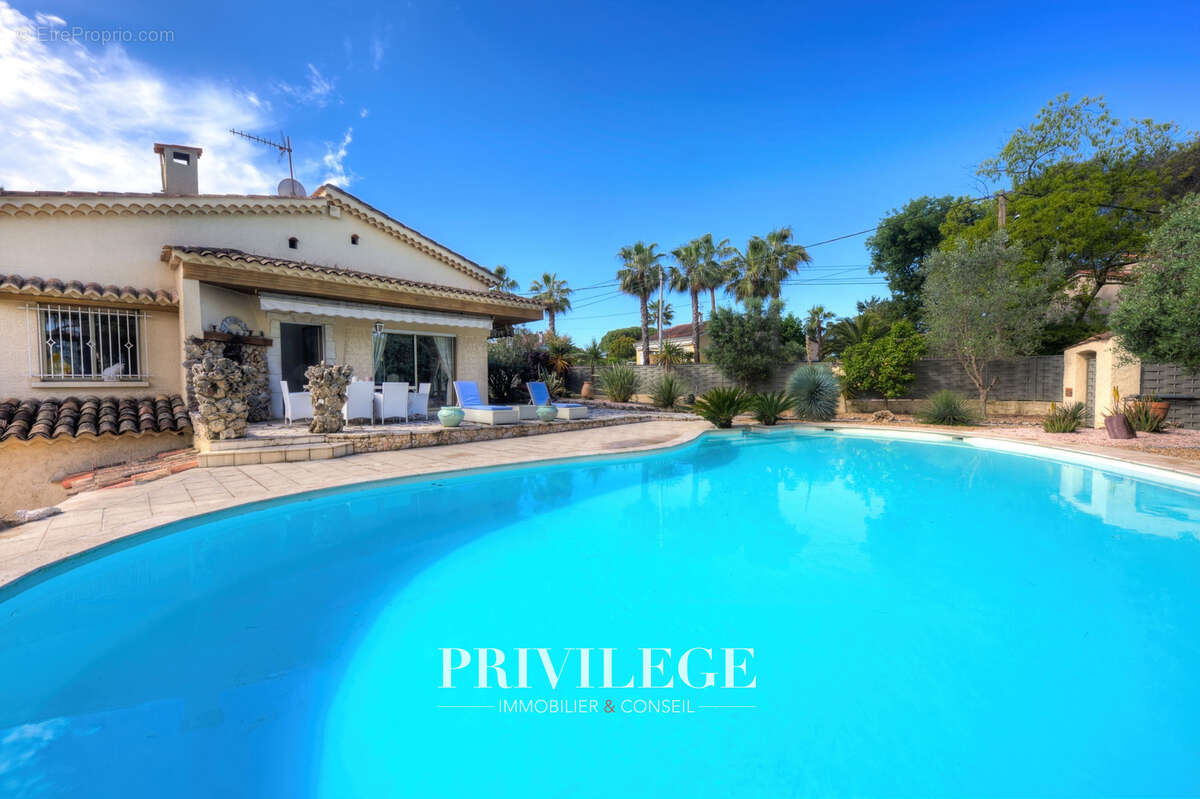 Maison à MOUGINS