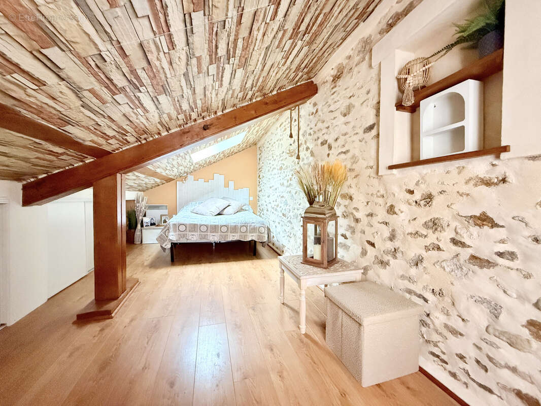 Maison à COULOMMIERS