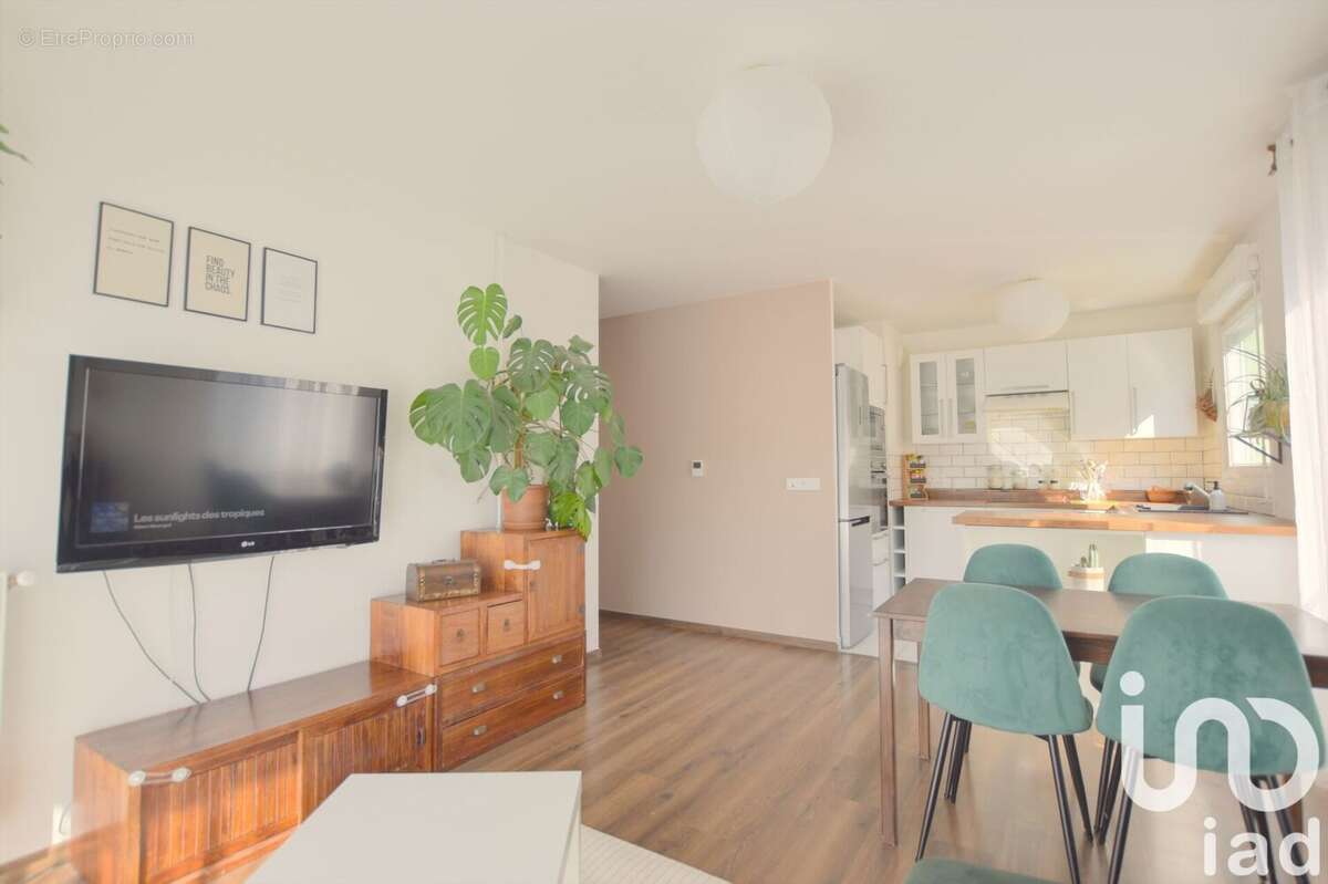 Photo 3 - Appartement à FLEURY-MEROGIS