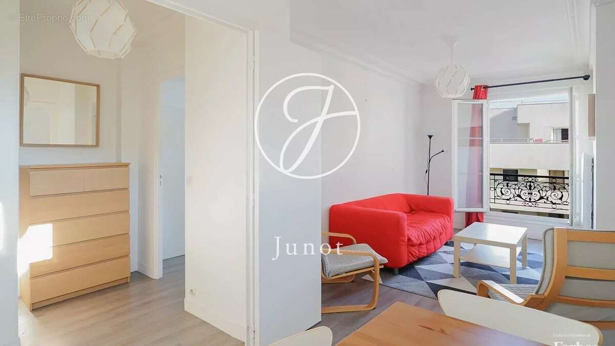 Appartement à PARIS-17E