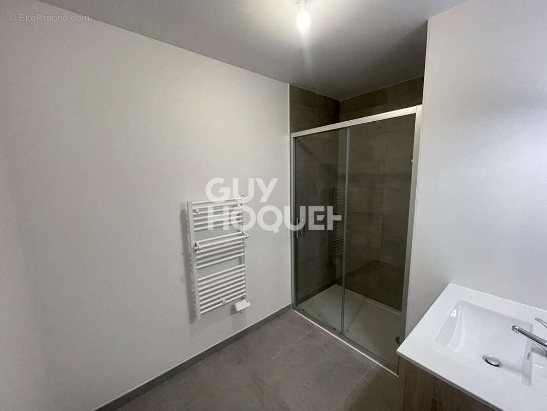 Appartement à PARENTIS-EN-BORN