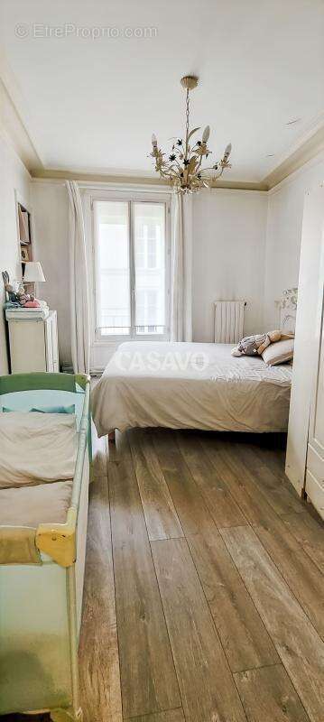 Appartement à PARIS-10E