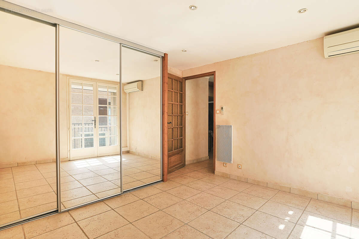 Maison à PUGET-VILLE