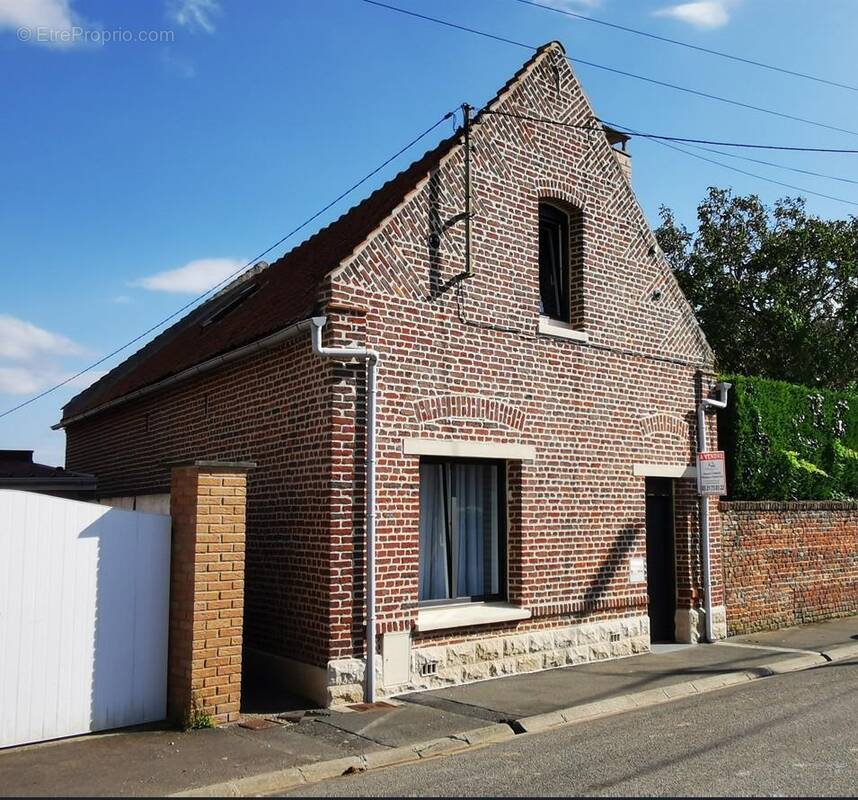 Maison à ECOURT-SAINT-QUENTIN