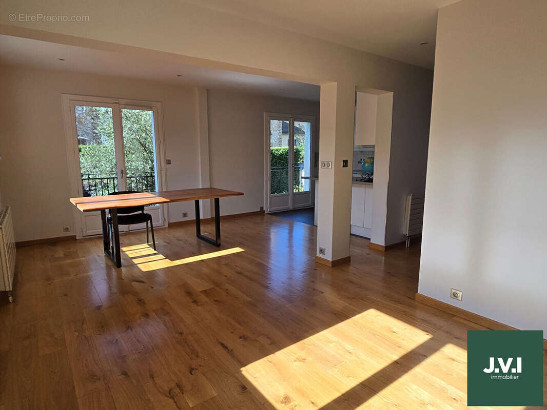 Maison à ENGHIEN-LES-BAINS