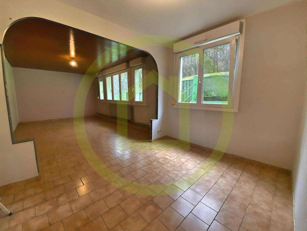 Appartement à REHON