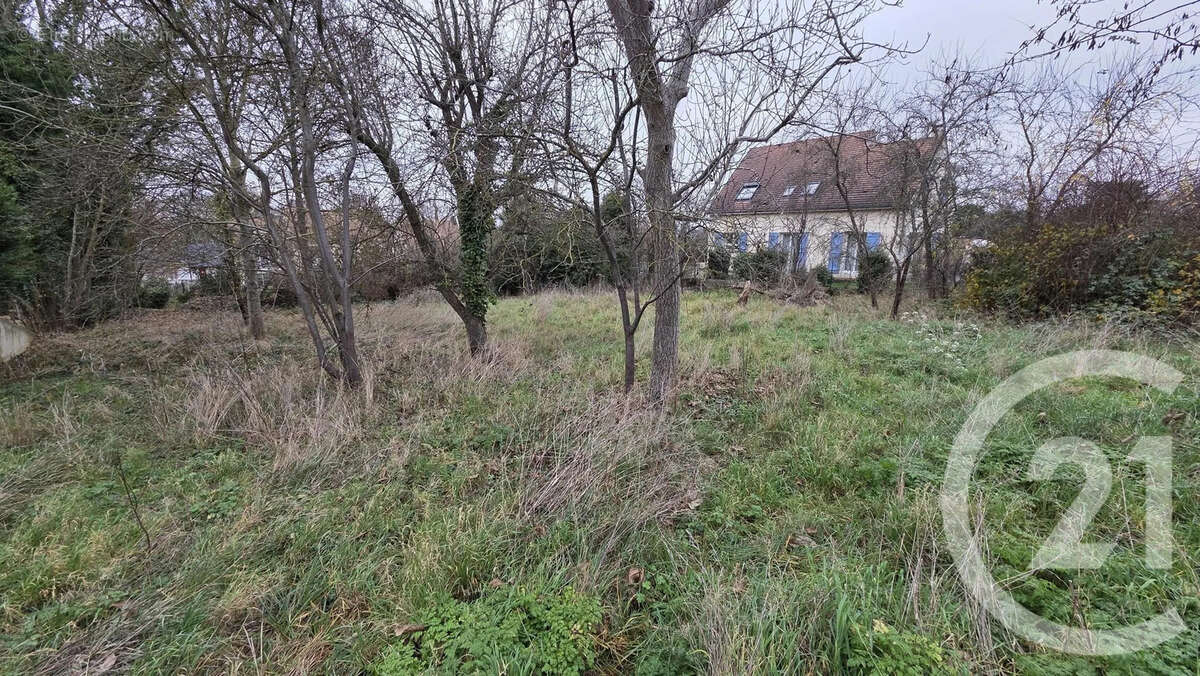 Terrain à LAGNY-SUR-MARNE