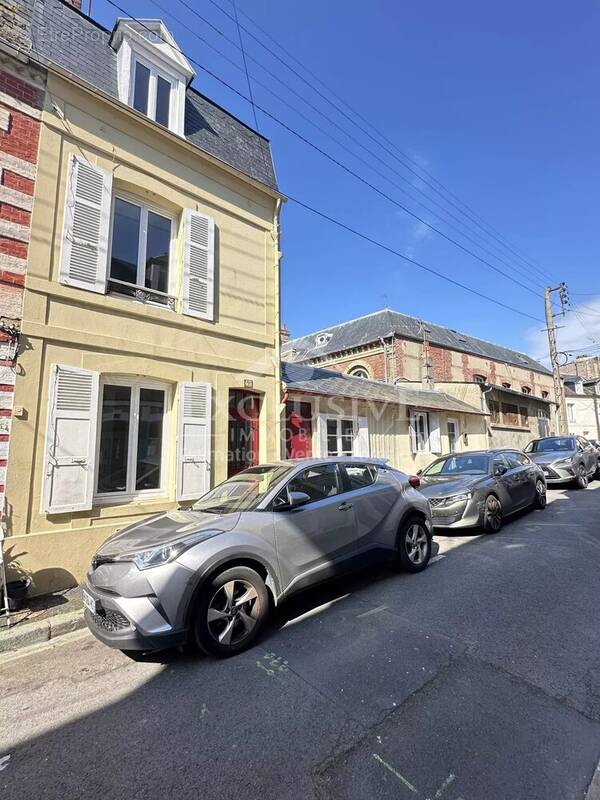 Maison à TROUVILLE-SUR-MER