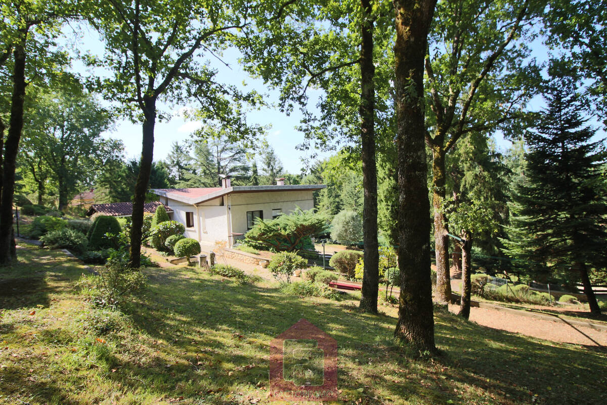 Maison à MONTAYRAL