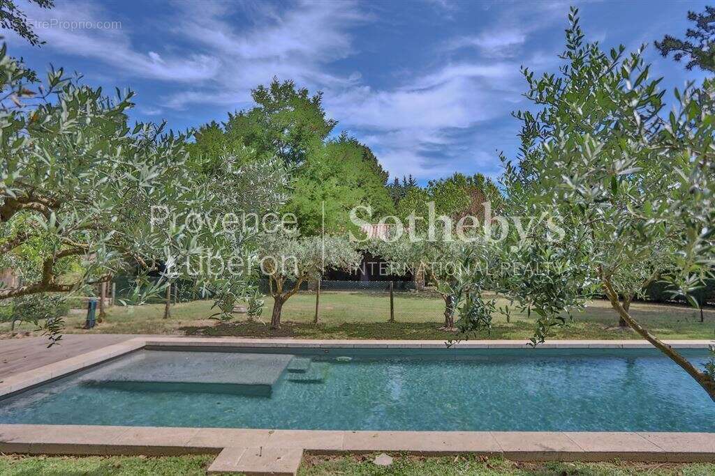 Maison à SAUMANE-DE-VAUCLUSE