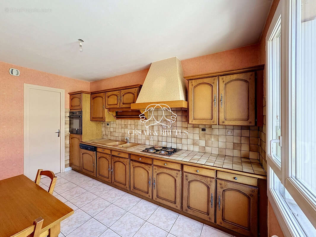 Appartement 75 m² à Lyon-8e  - photo 7