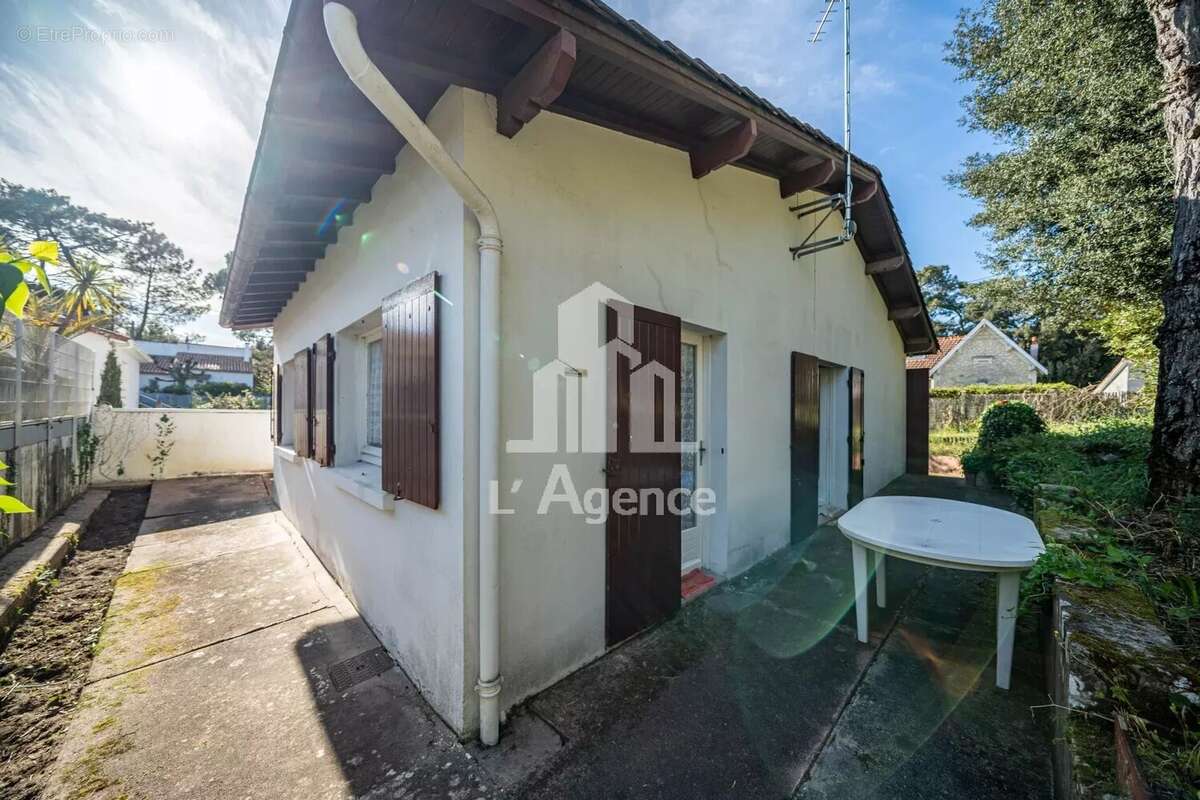 Maison à SAINT-GEORGES-DE-DIDONNE