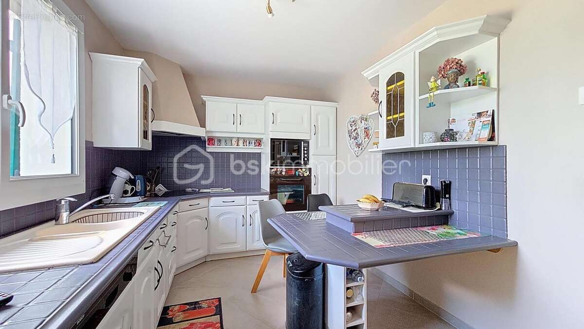 Maison à CHEVRY-COSSIGNY