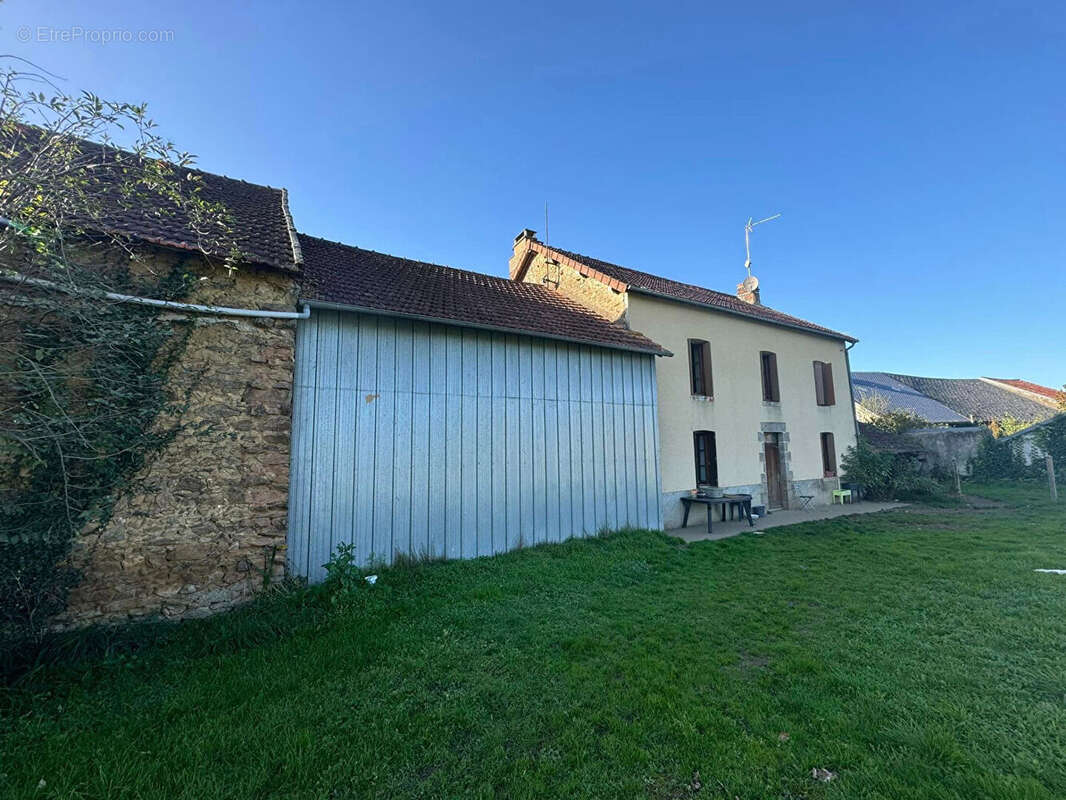 Maison à FROMENTAL