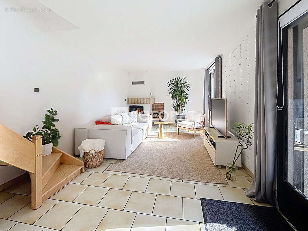 Maison à VITRY-SUR-SEINE