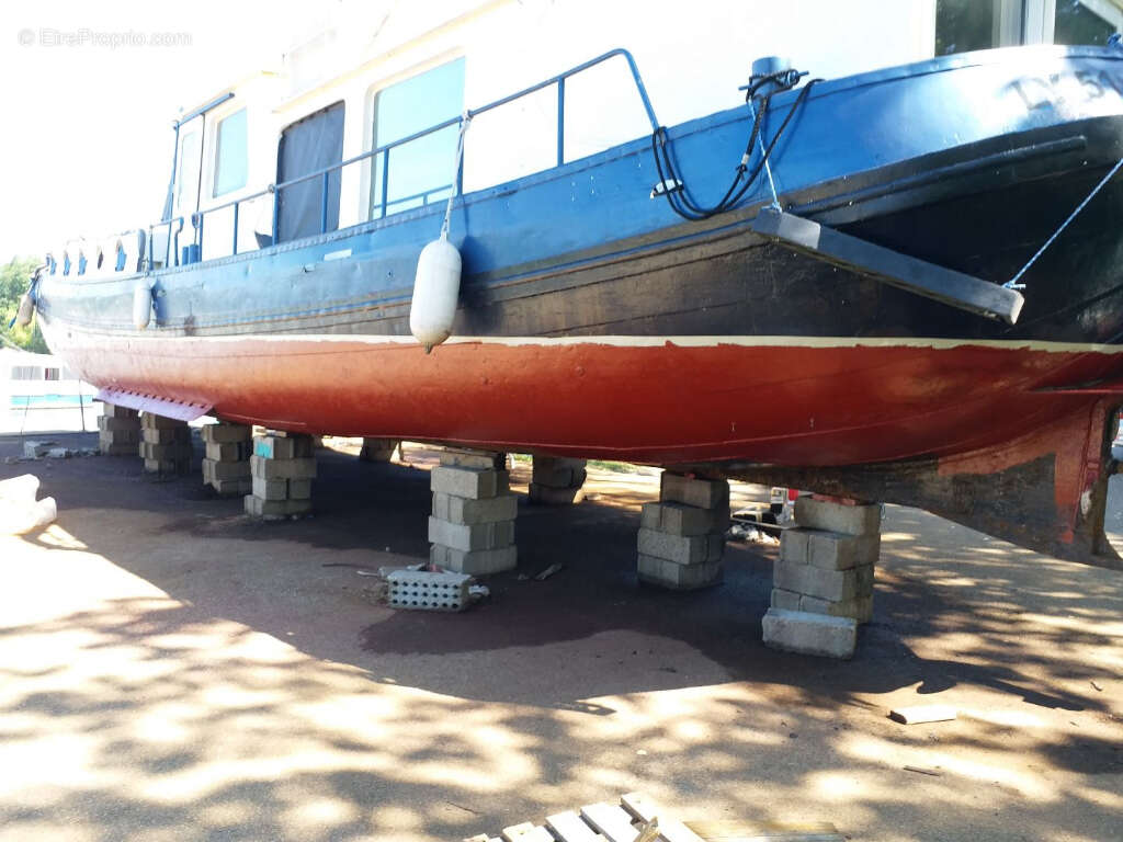 Maison à PONT-DE-VAUX