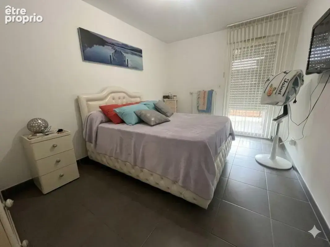Appartement t3 - terrasse - garage - photo 6
