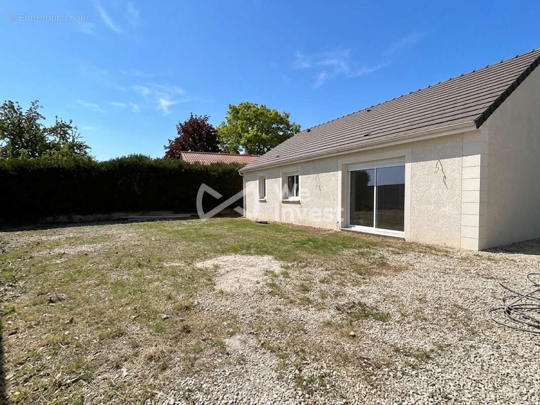 Maison 95 m² à Esternay  - photo 8