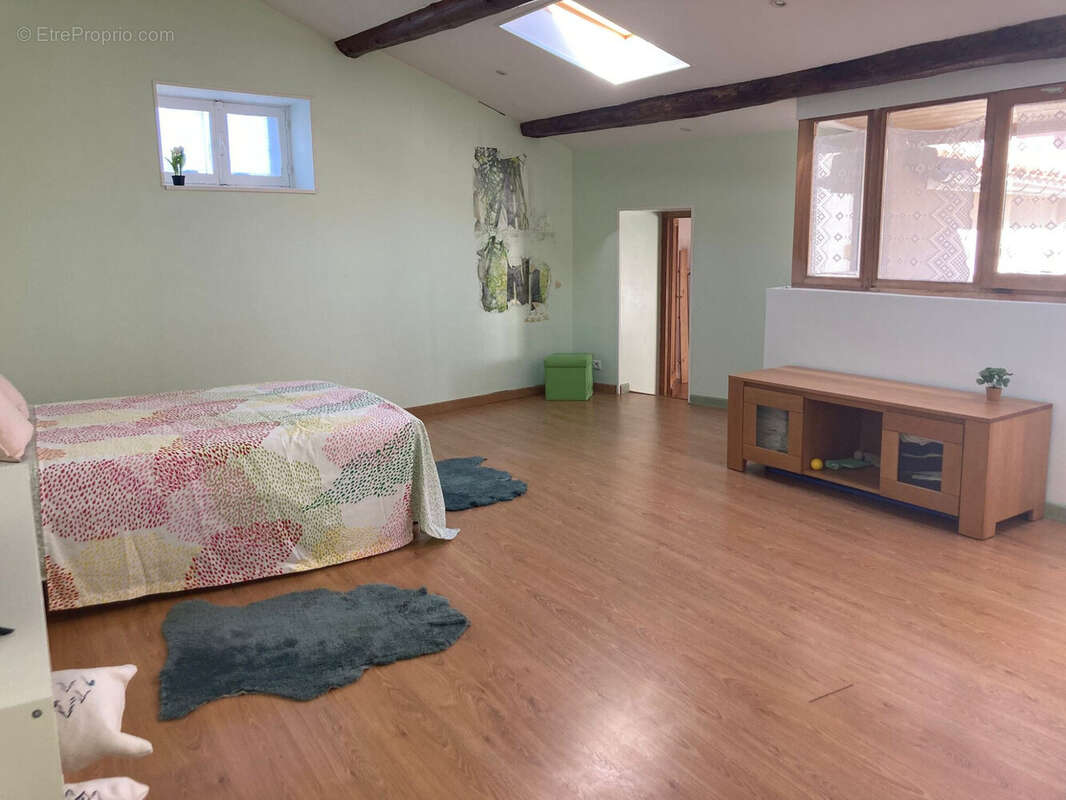 Maison 224 m² à Issoire  - photo 6