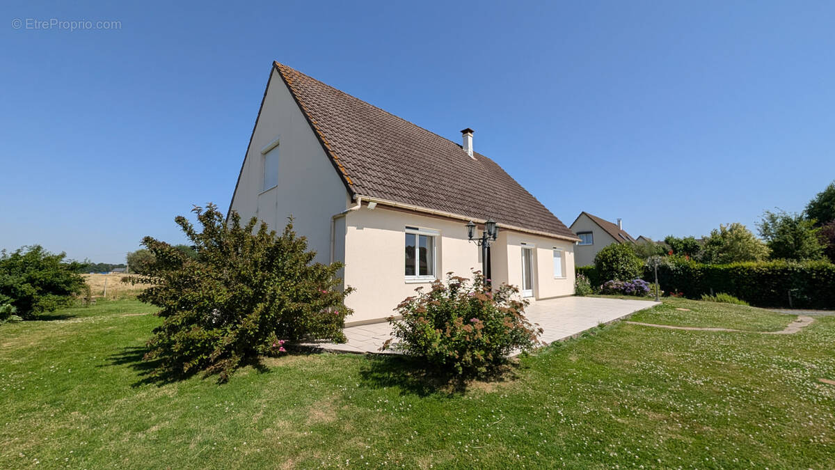 Maison à SAINT-VIGOR-D'YMONVILLE