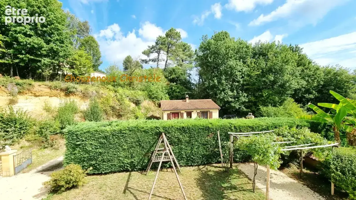 24200 Sarlat La Caneda :Maison et gîte, dépendances et piscine sur 5000m² - photo 16
