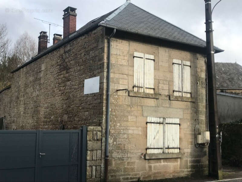 Maison à ROYERE-DE-VASSIVIERE