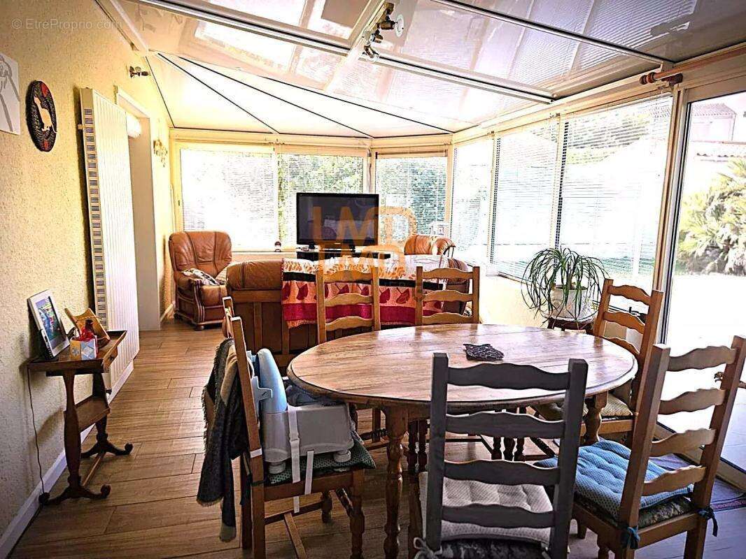 Maison à SAINT-JEAN-D&#039;ANGELY