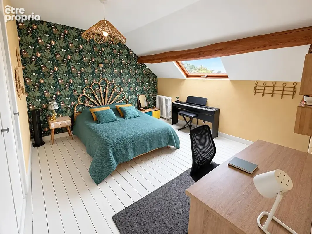 Alençon . Maison de caractère de 212 m², huit chambres et jardin paysager - photo 17