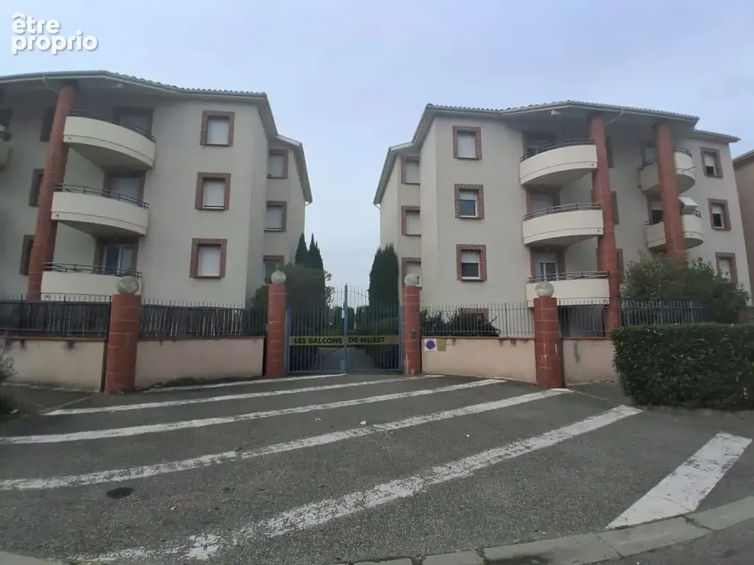 Muret   Appartement T3 avec piscine et deux places de parking - photo 8