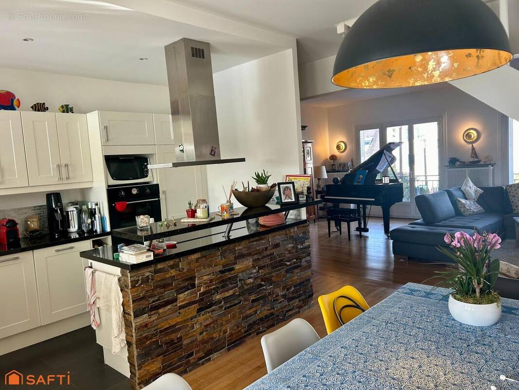 Photo 1 - Maison à VERRIERES-LE-BUISSON