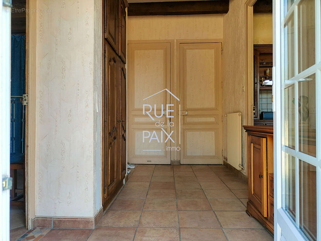 Maison en pierres 160m²  - 4 chambres -3277m² de terrain - photo 4