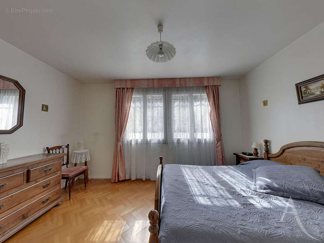 Maison à NOISY-LE-SEC