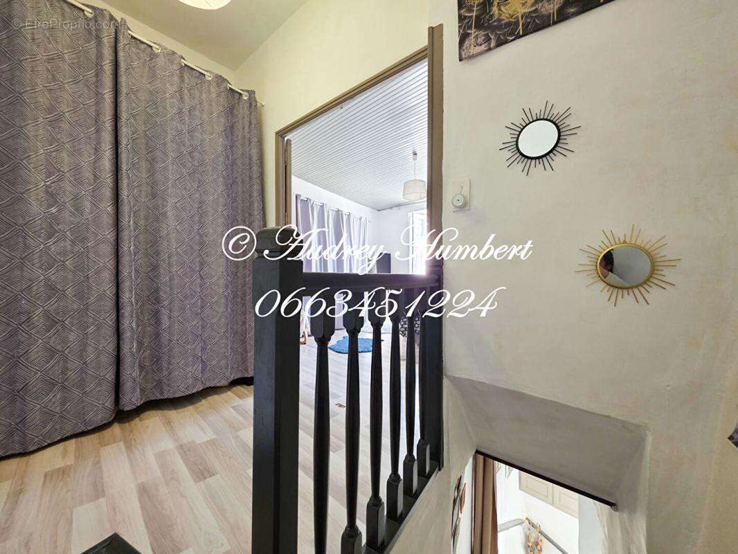 Maison à LA TOUR-D'AIGUES