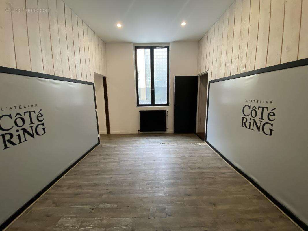 Commerce à PARIS-3E