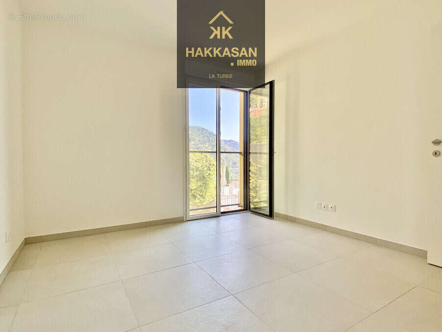 Appartement à LA TURBIE