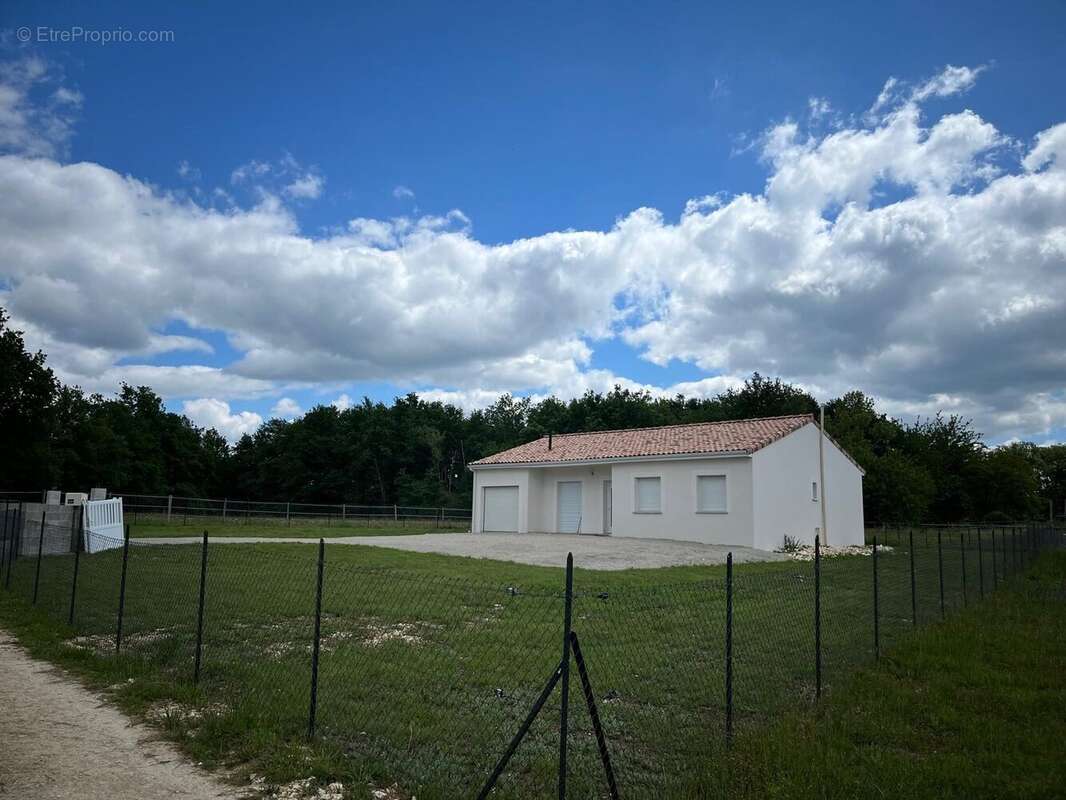Maison à LAVALADE