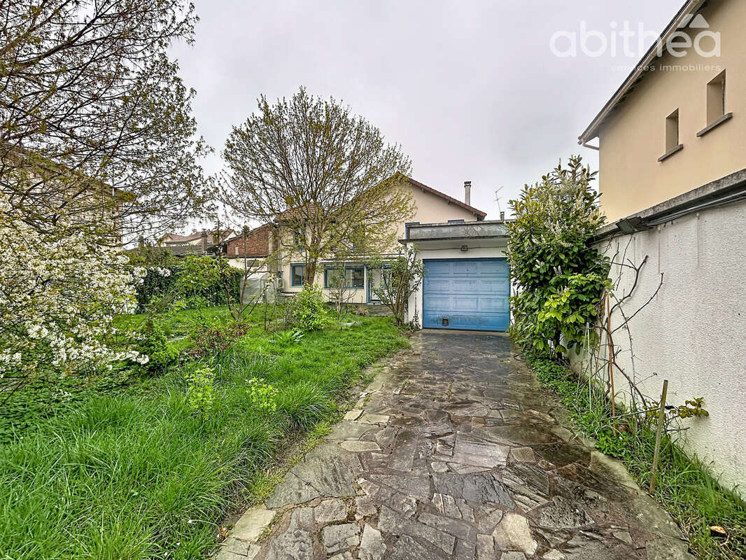 Maison à CHOISY-LE-ROI